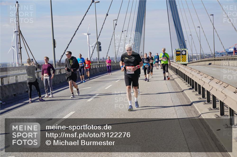 03.10.2025 - Köhlbrandbrückenlauf Michael Burmester http://msf.ph/oto/9122276 03.10.2025 13:04:09 Position 2  meine-sportfotos.de