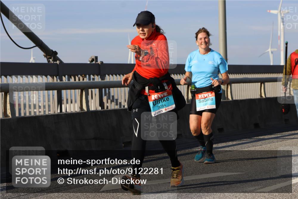 03.10.2025 - Köhlbrandbrückenlauf Strokosch-Dieckow http://msf.ph/oto/9122281 03.10.2025 09:59:08 Position 2 3054, 3360 meine-sportfotos.de