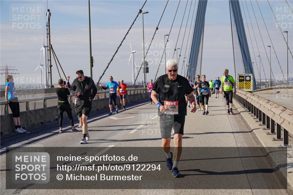 03.10.2025 - Köhlbrandbrückenlauf Michael Burmester http://msf.ph/oto/9122294 03.10.2025 13:04:11 Position 2 5264 meine-sportfotos.de