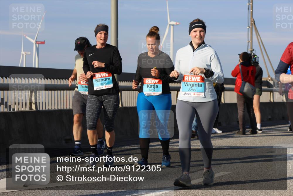 03.10.2025 - Köhlbrandbrückenlauf Strokosch-Dieckow http://msf.ph/oto/9122305 03.10.2025 09:59:10 Position 2 1004, 2870, 2869, 2286 meine-sportfotos.de