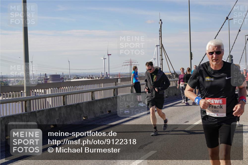 03.10.2025 - Köhlbrandbrückenlauf Michael Burmester http://msf.ph/oto/9122318 03.10.2025 13:04:14 Position 2 5264 meine-sportfotos.de