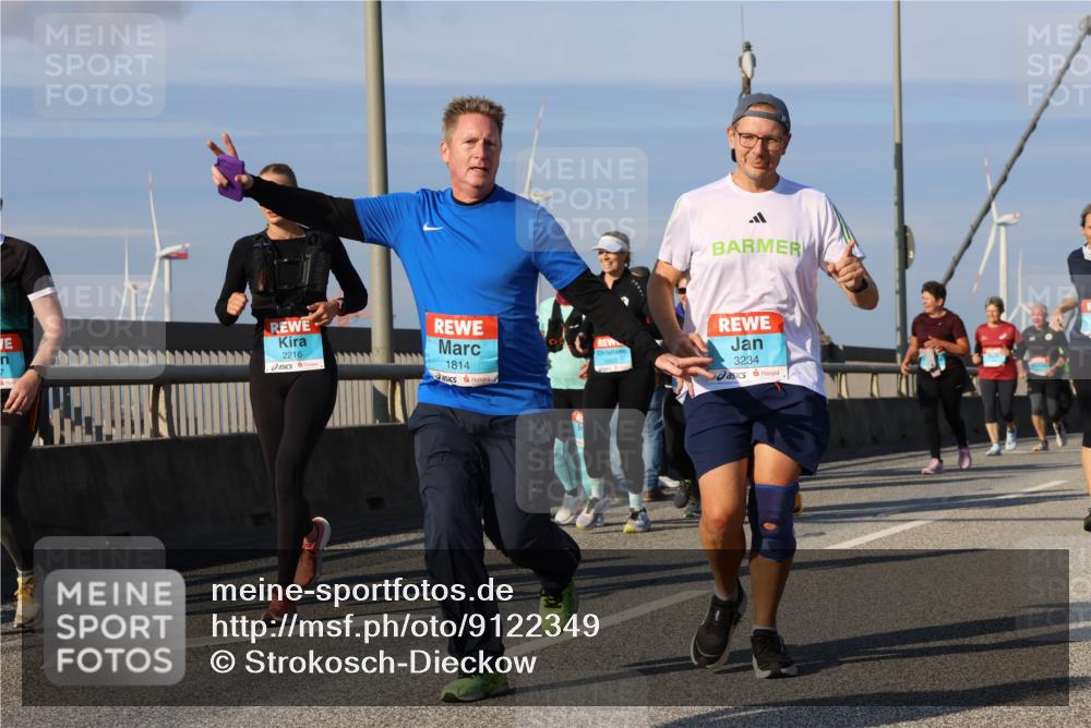 03.10.2025 - Köhlbrandbrückenlauf Strokosch-Dieckow http://msf.ph/oto/9122349 03.10.2025 09:59:19 Position 2 7, 2216, 1814, 2922, 3234 meine-sportfotos.de