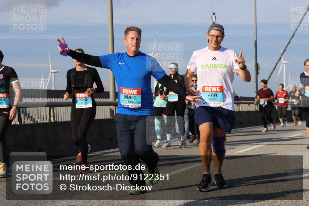 03.10.2025 - Köhlbrandbrückenlauf Strokosch-Dieckow http://msf.ph/oto/9122351 03.10.2025 09:59:19 Position 2 077, 2216, 1814, 3234 meine-sportfotos.de