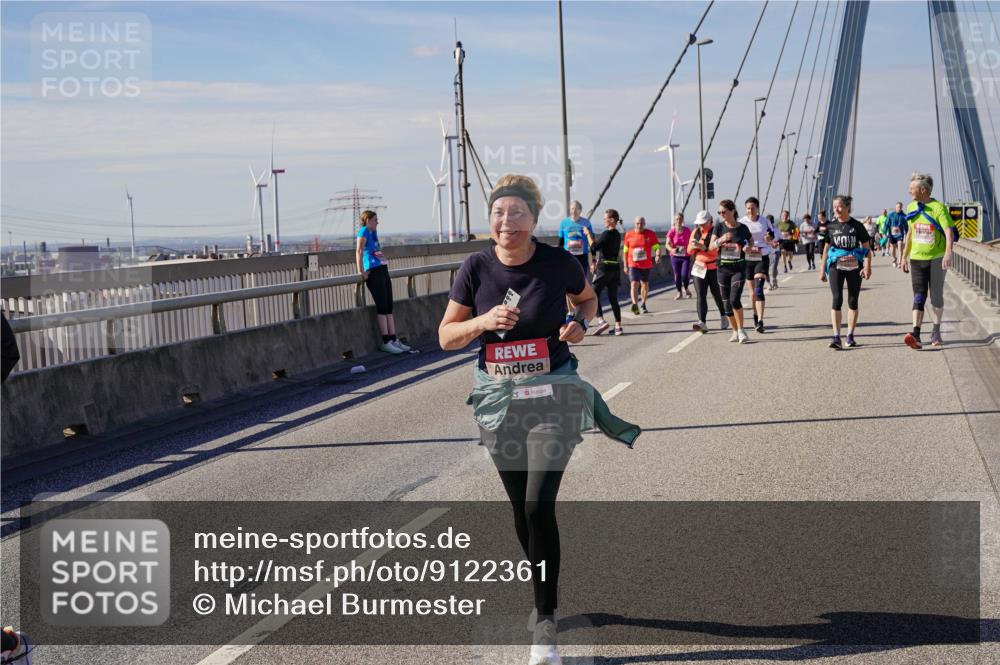 03.10.2025 - Köhlbrandbrückenlauf Michael Burmester http://msf.ph/oto/9122361 03.10.2025 13:04:16 Position 2  meine-sportfotos.de