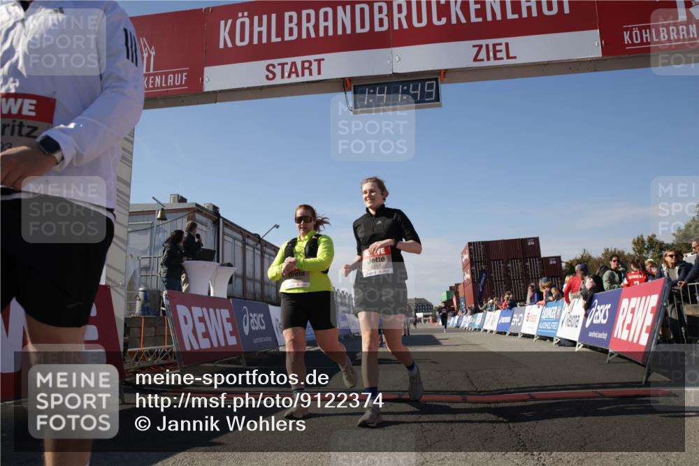 03.10.2025 - Köhlbrandbrückenlauf Jannik Wohlers http://msf.ph/oto/9122374 03.10.2025 13:41:50 Ziel 5193, 5232, 5250, 5257, 5315 meine-sportfotos.de