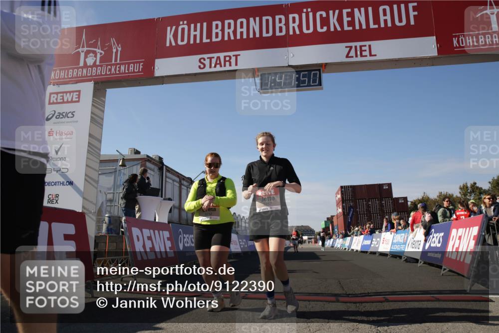 03.10.2025 - Köhlbrandbrückenlauf Jannik Wohlers http://msf.ph/oto/9122390 03.10.2025 13:41:50 Ziel 5193, 5232, 5250, 5257, 5315 meine-sportfotos.de
