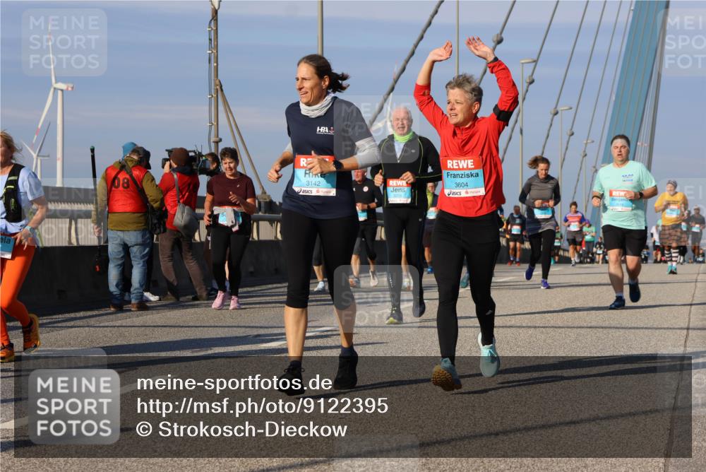 03.10.2025 - Köhlbrandbrückenlauf Strokosch-Dieckow http://msf.ph/oto/9122395 03.10.2025 09:59:21 Position 2 08, 3604, 3142 meine-sportfotos.de