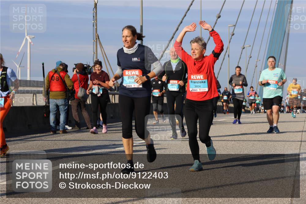03.10.2025 - Köhlbrandbrückenlauf Strokosch-Dieckow http://msf.ph/oto/9122403 03.10.2025 09:59:22 Position 2 08, 3142, 3604 meine-sportfotos.de