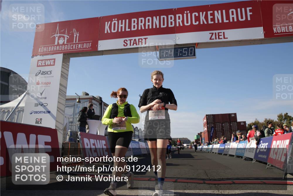 03.10.2025 - Köhlbrandbrückenlauf Jannik Wohlers http://msf.ph/oto/9122412 03.10.2025 13:41:51 Ziel 5043, 5193, 5232, 5250, 5257, 5315 meine-sportfotos.de