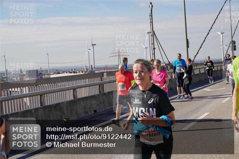 03.10.2025 - Köhlbrandbrückenlauf Michael Burmester http://msf.ph/oto/9122442 03.10.2025 13:04:23 Position 2 121, 1775 meine-sportfotos.de