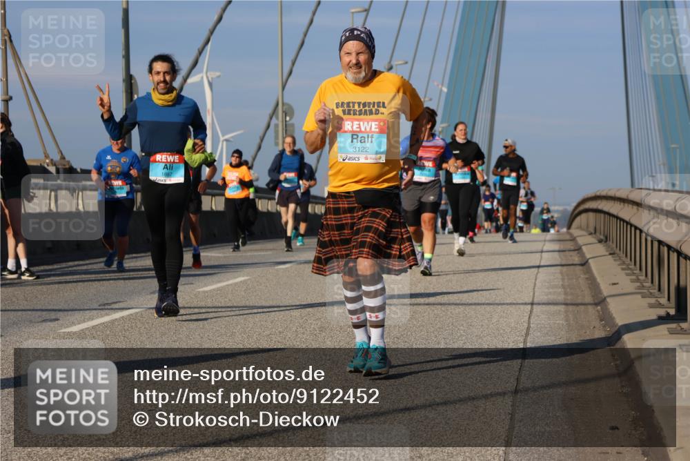 03.10.2025 - Köhlbrandbrückenlauf Strokosch-Dieckow http://msf.ph/oto/9122452 03.10.2025 09:59:33 Position 2 1887, 3122 meine-sportfotos.de