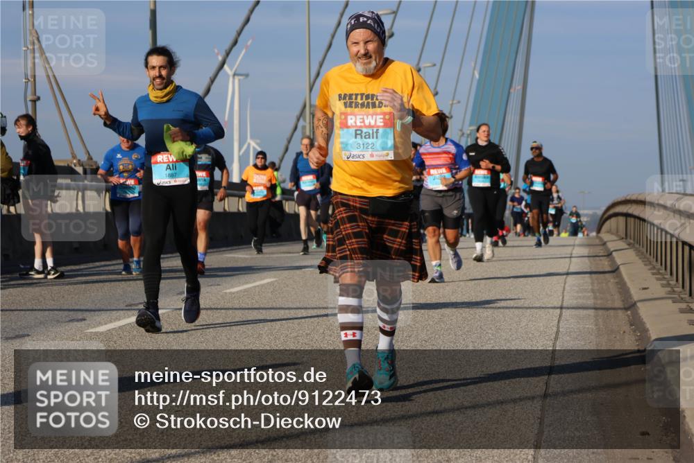 03.10.2025 - Köhlbrandbrückenlauf Strokosch-Dieckow http://msf.ph/oto/9122473 03.10.2025 09:59:34 Position 2 1887, 3122 meine-sportfotos.de