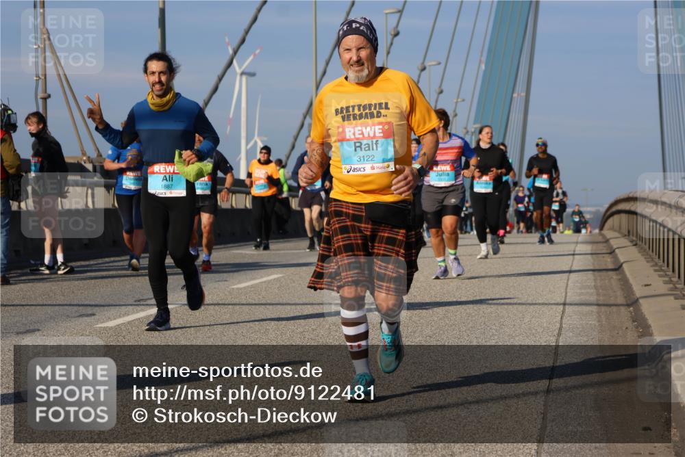 03.10.2025 - Köhlbrandbrückenlauf Strokosch-Dieckow http://msf.ph/oto/9122481 03.10.2025 09:59:34 Position 2 1887, 3122 meine-sportfotos.de