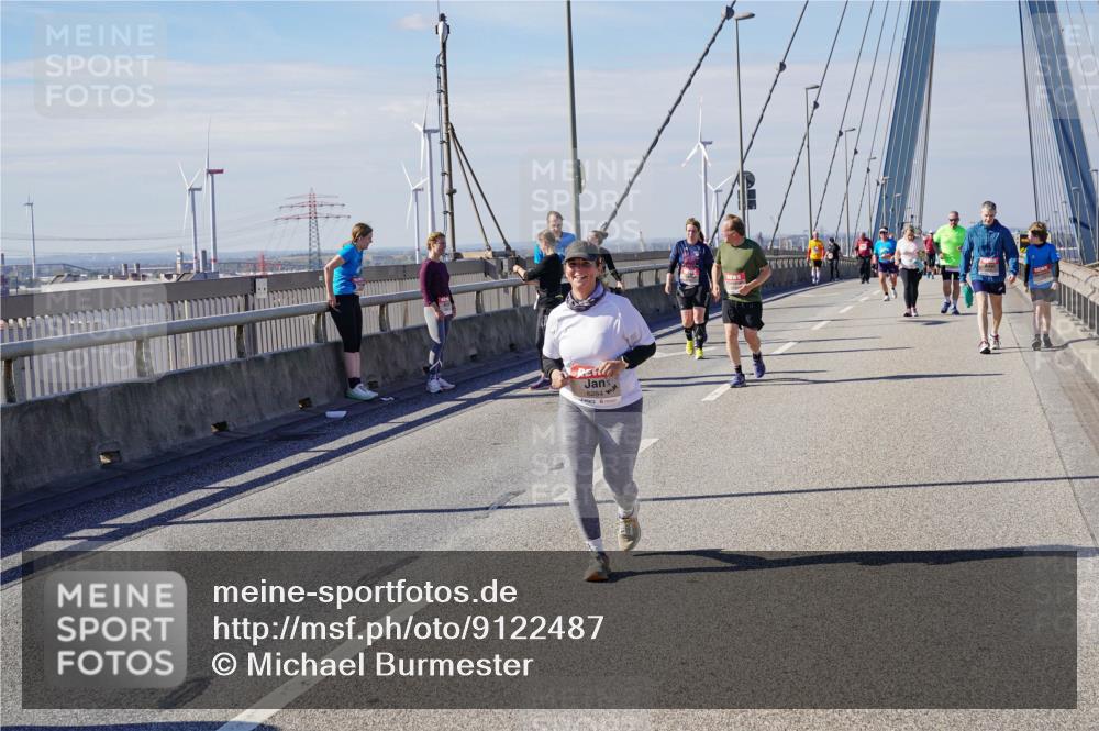 03.10.2025 - Köhlbrandbrückenlauf Michael Burmester http://msf.ph/oto/9122487 03.10.2025 13:04:27 Position 2 6284 meine-sportfotos.de