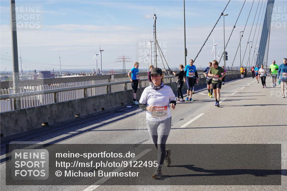 03.10.2025 - Köhlbrandbrückenlauf Michael Burmester http://msf.ph/oto/9122495 03.10.2025 13:04:28 Position 2 6284 meine-sportfotos.de
