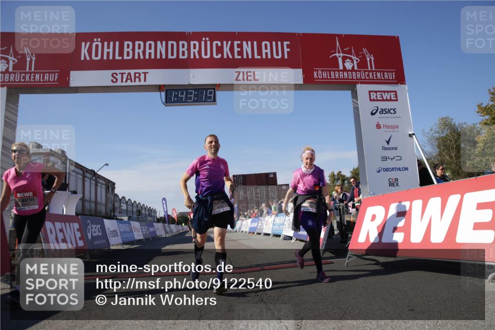 03.10.2025 - Köhlbrandbrückenlauf Jannik Wohlers http://msf.ph/oto/9122540 03.10.2025 13:43:20 Ziel 4238, 5021, 5464, 6711 meine-sportfotos.de