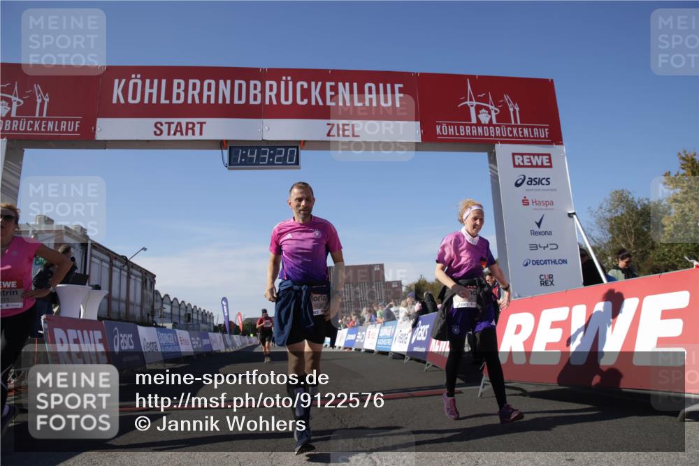03.10.2025 - Köhlbrandbrückenlauf Jannik Wohlers http://msf.ph/oto/9122576 03.10.2025 13:43:20 Ziel 4238, 5021, 5464, 6711 meine-sportfotos.de