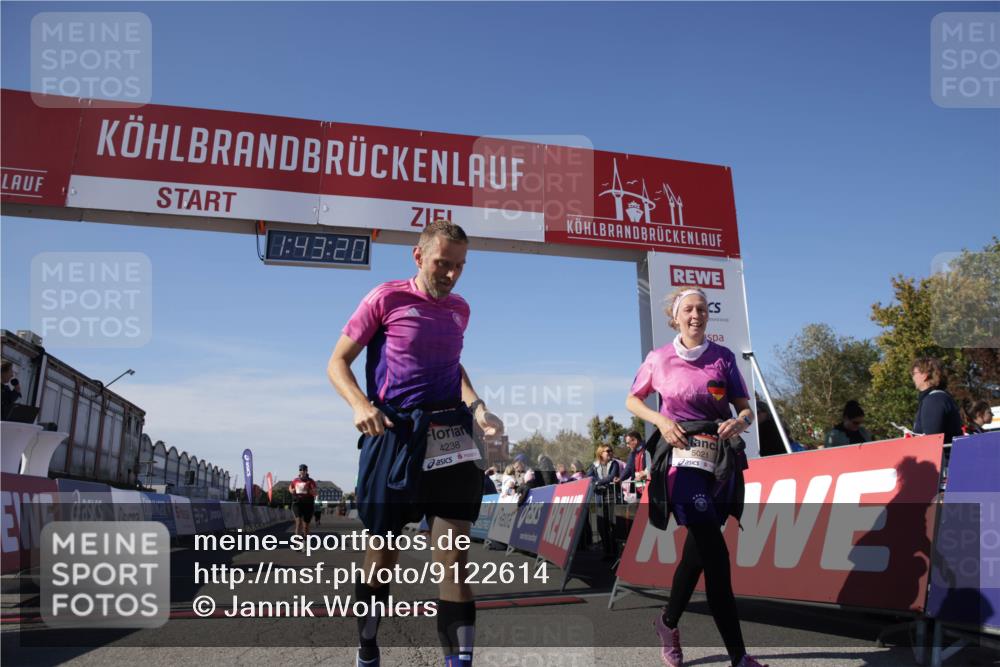 03.10.2025 - Köhlbrandbrückenlauf Jannik Wohlers http://msf.ph/oto/9122614 03.10.2025 13:43:21 Ziel 4238, 5021, 5464, 6711 meine-sportfotos.de