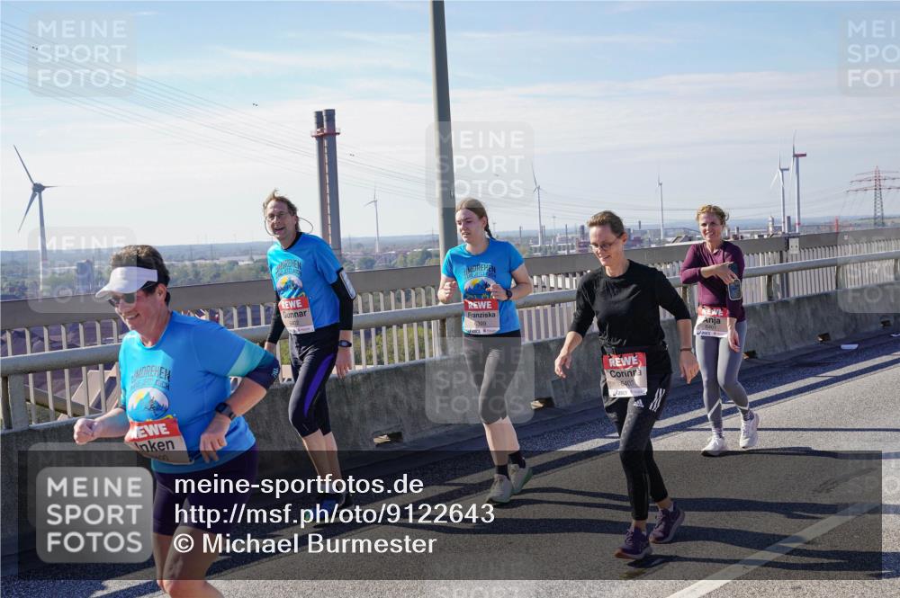 03.10.2025 - Köhlbrandbrückenlauf Michael Burmester http://msf.ph/oto/9122643 03.10.2025 13:04:46 Position 2 1400, 6402, 6403, 8, 6401 meine-sportfotos.de
