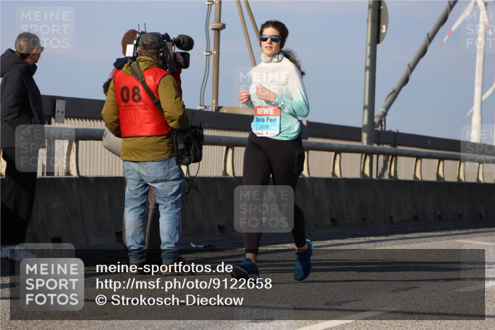 03.10.2025 - Köhlbrandbrückenlauf Strokosch-Dieckow http://msf.ph/oto/9122658 03.10.2025 10:00:09 Position 2 08, 3476 meine-sportfotos.de