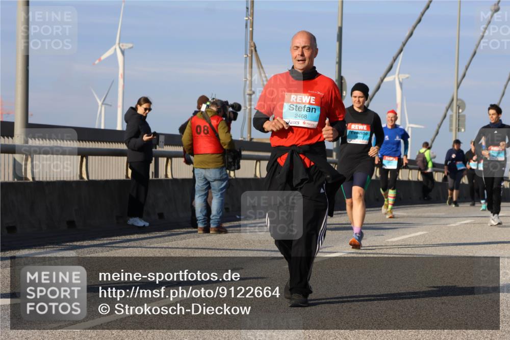 03.10.2025 - Köhlbrandbrückenlauf Strokosch-Dieckow http://msf.ph/oto/9122664 03.10.2025 10:00:13 Position 2 08, 2468 meine-sportfotos.de