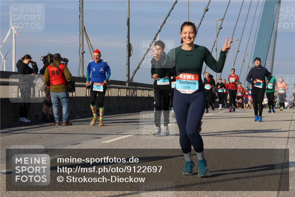 03.10.2025 - Köhlbrandbrückenlauf Strokosch-Dieckow http://msf.ph/oto/9122697 03.10.2025 10:00:17 Position 2 08, 2388 meine-sportfotos.de
