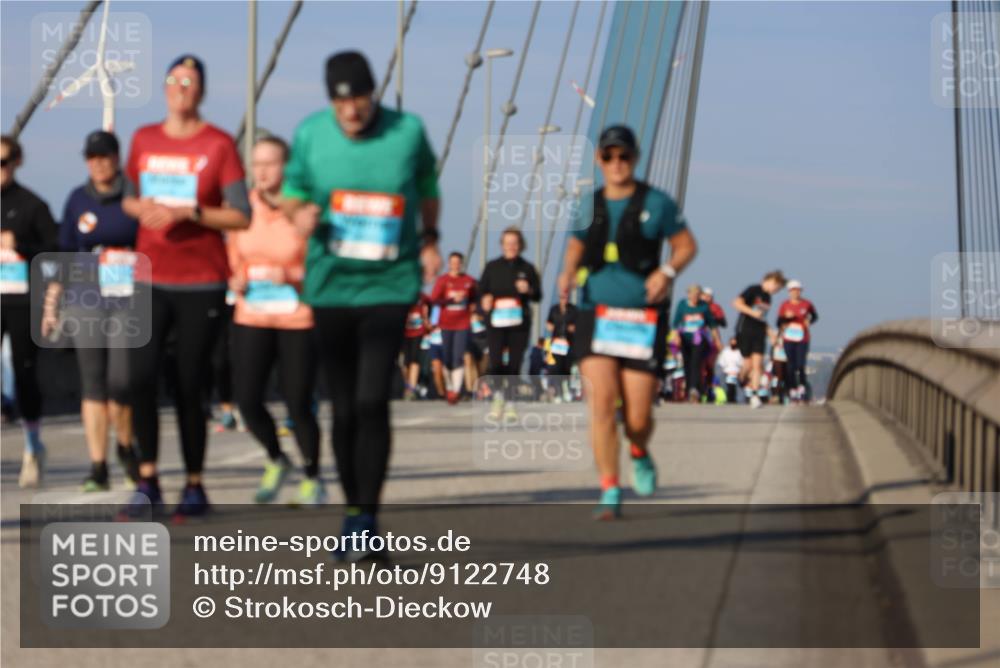 03.10.2025 - Köhlbrandbrückenlauf Strokosch-Dieckow http://msf.ph/oto/9122748 03.10.2025 10:00:27 Position 2  meine-sportfotos.de