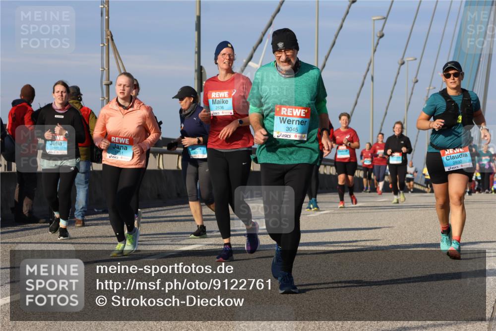 03.10.2025 - Köhlbrandbrückenlauf Strokosch-Dieckow http://msf.ph/oto/9122761 03.10.2025 10:00:29 Position 2 2967, 1851, 3237, 2536, 3045, 2830 meine-sportfotos.de