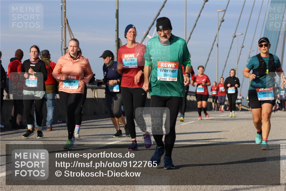 03.10.2025 - Köhlbrandbrückenlauf Strokosch-Dieckow http://msf.ph/oto/9122765 03.10.2025 10:00:29 Position 2 2967, 1851, 2536, 3045, 100, 2830 meine-sportfotos.de