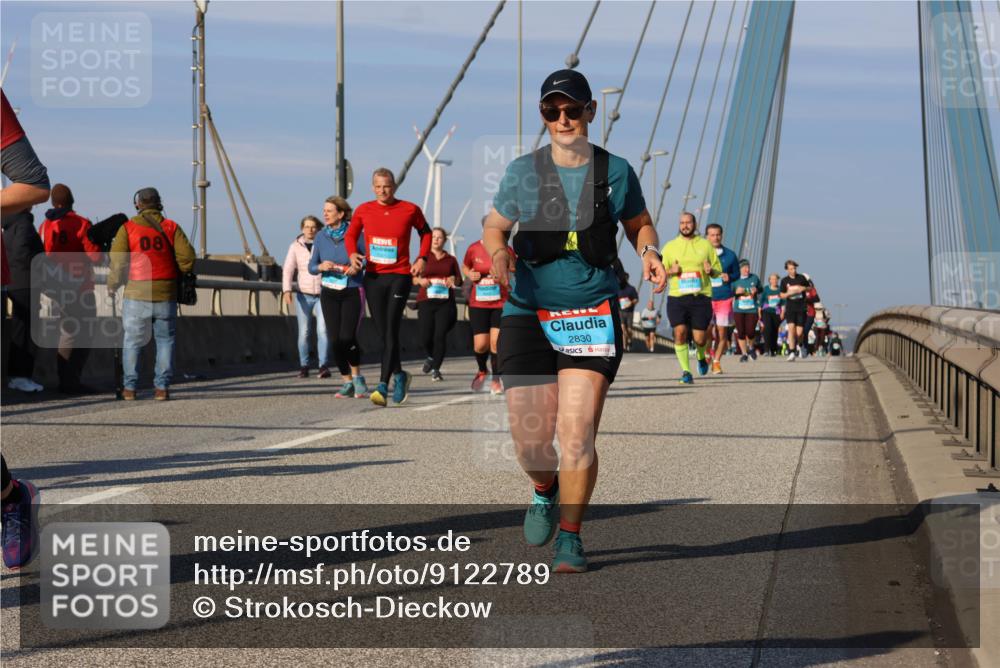03.10.2025 - Köhlbrandbrückenlauf Strokosch-Dieckow http://msf.ph/oto/9122789 03.10.2025 10:00:32 Position 2 08, 2830 meine-sportfotos.de