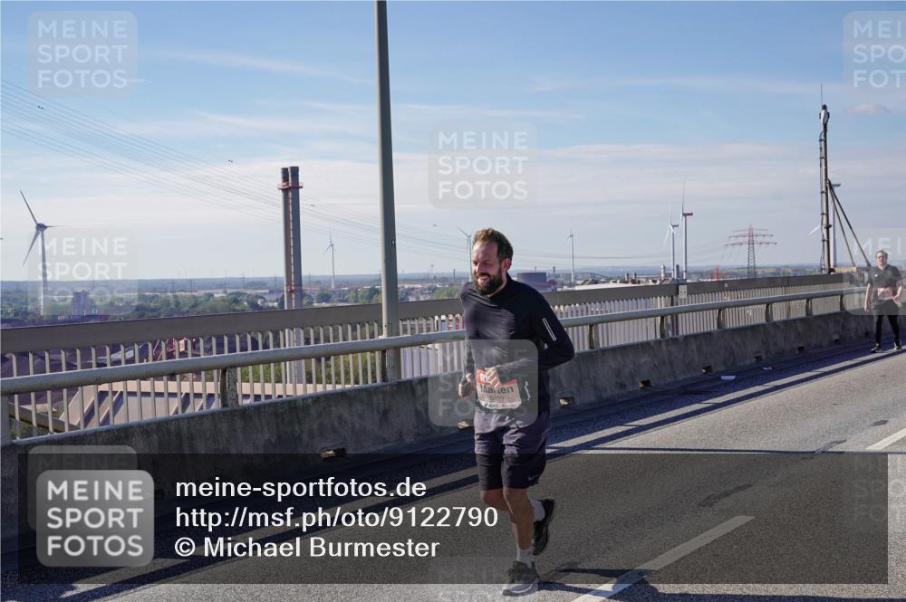 03.10.2025 - Köhlbrandbrückenlauf Michael Burmester http://msf.ph/oto/9122790 03.10.2025 13:05:01 Position 2 5139 meine-sportfotos.de