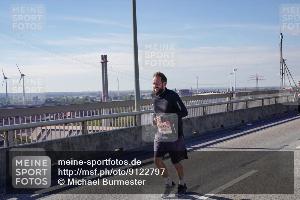 03.10.2025 - Köhlbrandbrückenlauf Michael Burmester http://msf.ph/oto/9122797 03.10.2025 13:05:01 Position 2 5139 meine-sportfotos.de