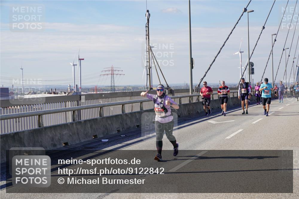 03.10.2025 - Köhlbrandbrückenlauf Michael Burmester http://msf.ph/oto/9122842 03.10.2025 13:05:12 Position 2  meine-sportfotos.de
