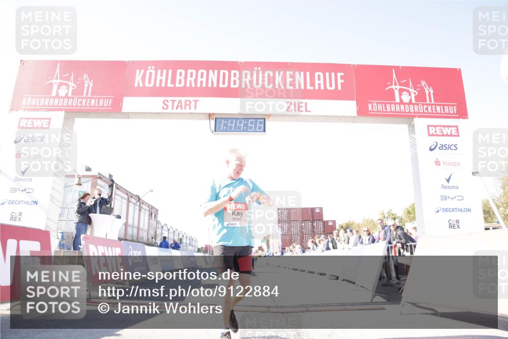03.10.2025 - Köhlbrandbrückenlauf Jannik Wohlers http://msf.ph/oto/9122884 03.10.2025 13:44:56 Ziel 5932, 6527, 6528, 6542, 6546 meine-sportfotos.de