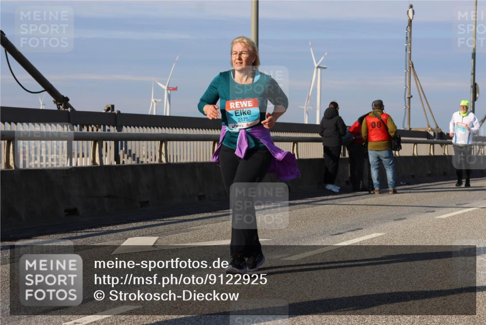 03.10.2025 - Köhlbrandbrückenlauf Strokosch-Dieckow http://msf.ph/oto/9122925 03.10.2025 10:00:57 Position 2 2175, 08 meine-sportfotos.de