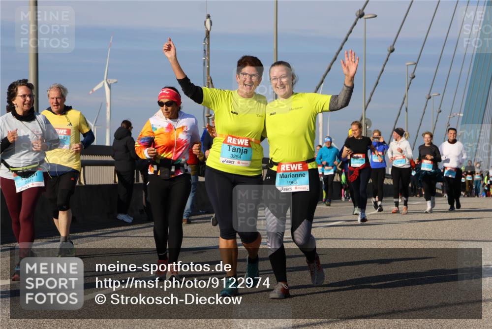 03.10.2025 - Köhlbrandbrückenlauf Strokosch-Dieckow http://msf.ph/oto/9122974 03.10.2025 10:01:07 Position 2 2441, 3254, 1963 meine-sportfotos.de