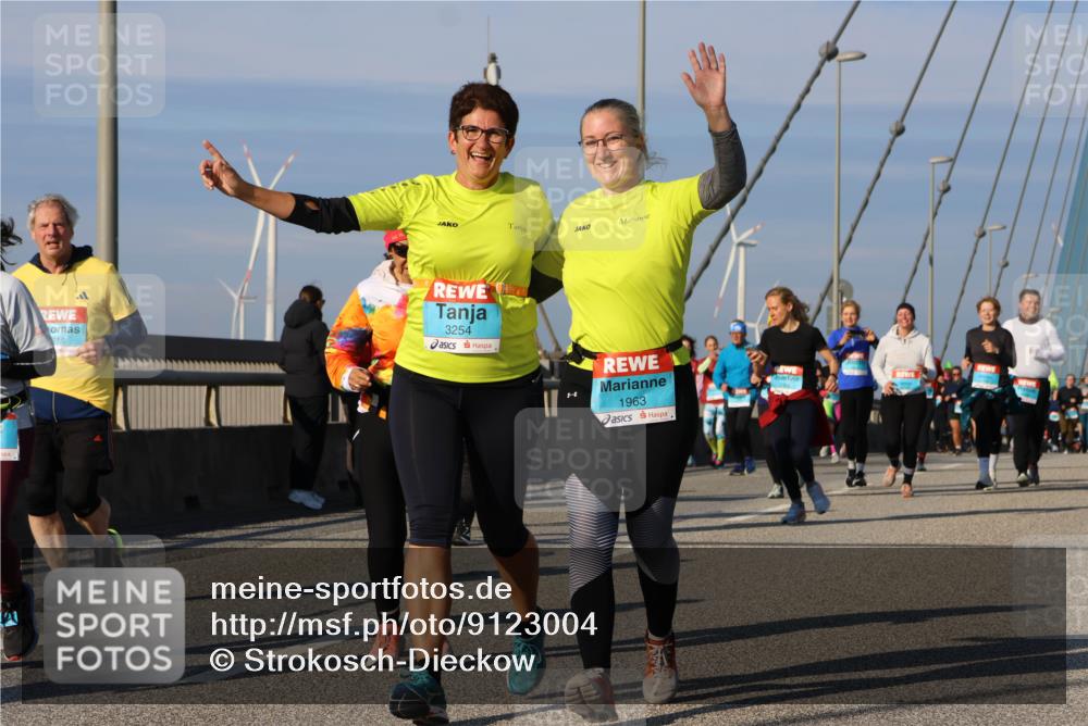 03.10.2025 - Köhlbrandbrückenlauf Strokosch-Dieckow http://msf.ph/oto/9123004 03.10.2025 10:01:07 Position 2 18, 3254, 1963 meine-sportfotos.de