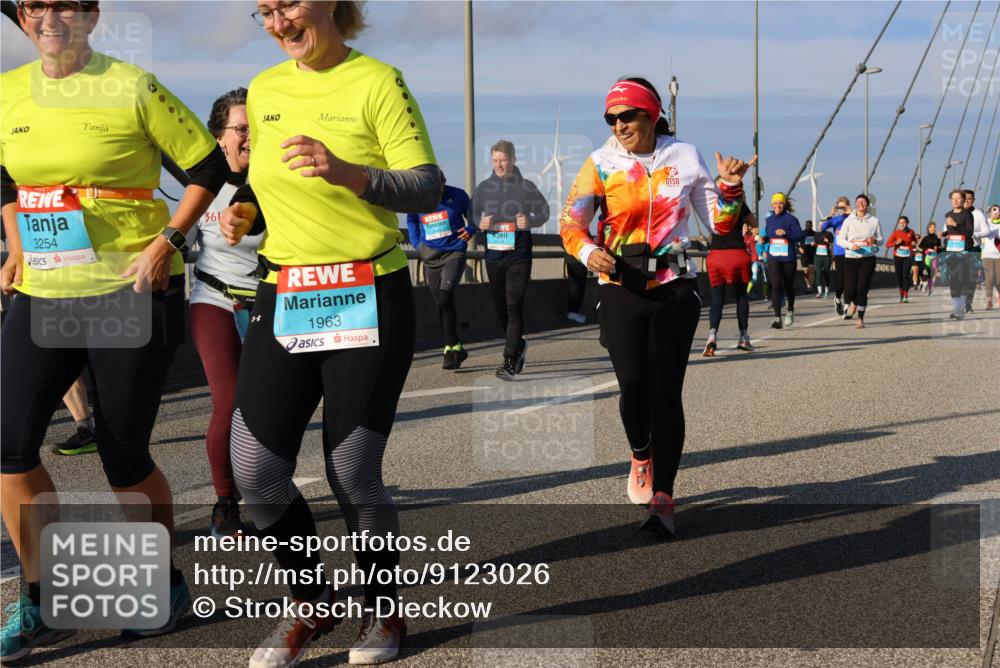 03.10.2025 - Köhlbrandbrückenlauf Strokosch-Dieckow http://msf.ph/oto/9123026 03.10.2025 10:01:09 Position 2 3254, 361, 1963 meine-sportfotos.de