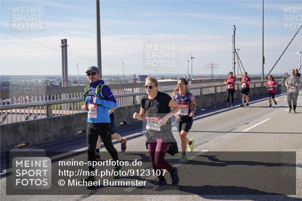 03.10.2025 - Köhlbrandbrückenlauf Michael Burmester http://msf.ph/oto/9123107 03.10.2025 13:05:37 Position 2 416, 5415, 5766 meine-sportfotos.de