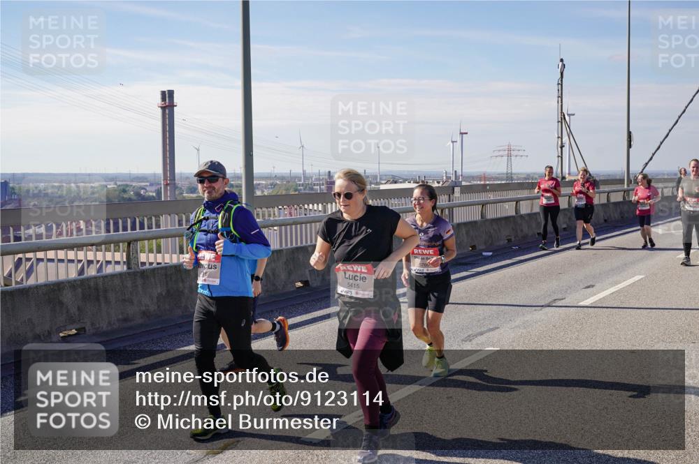 03.10.2025 - Köhlbrandbrückenlauf Michael Burmester http://msf.ph/oto/9123114 03.10.2025 13:05:37 Position 2 5415 meine-sportfotos.de