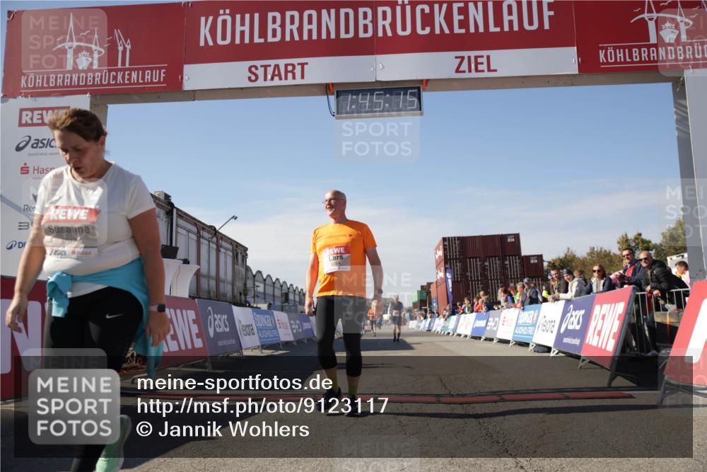 03.10.2025 - Köhlbrandbrückenlauf Jannik Wohlers http://msf.ph/oto/9123117 03.10.2025 13:45:15 Ziel 5015, 6264, 6695 meine-sportfotos.de