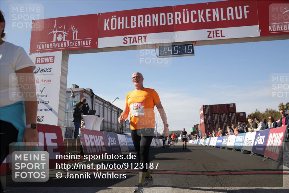 03.10.2025 - Köhlbrandbrückenlauf Jannik Wohlers http://msf.ph/oto/9123187 03.10.2025 13:45:16 Ziel 5015, 6264, 6695 meine-sportfotos.de