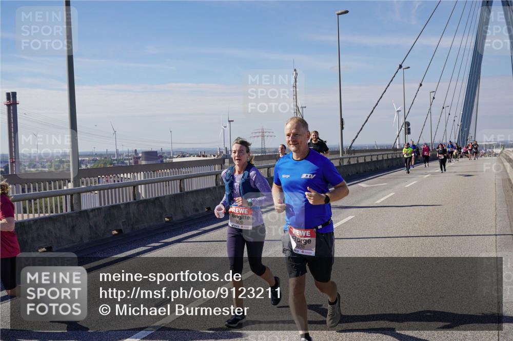 03.10.2025 - Köhlbrandbrückenlauf Michael Burmester http://msf.ph/oto/9123211 03.10.2025 13:05:43 Position 2 5270, 278 meine-sportfotos.de