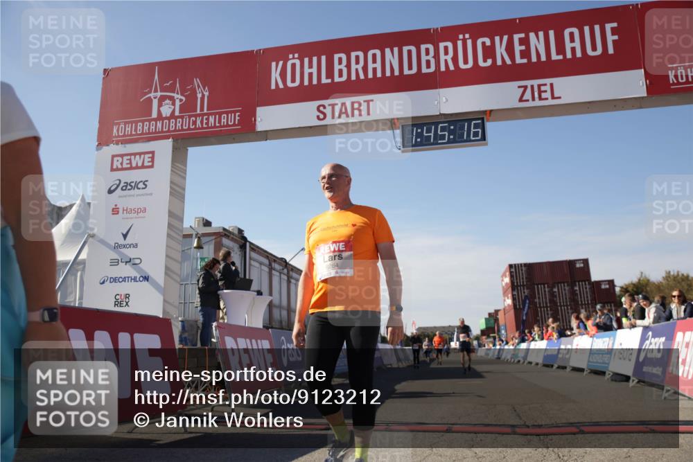 03.10.2025 - Köhlbrandbrückenlauf Jannik Wohlers http://msf.ph/oto/9123212 03.10.2025 13:45:16 Ziel 5015, 6264, 6695 meine-sportfotos.de