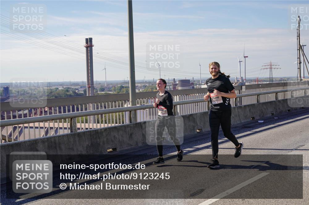 03.10.2025 - Köhlbrandbrückenlauf Michael Burmester http://msf.ph/oto/9123245 03.10.2025 13:05:46 Position 2  meine-sportfotos.de
