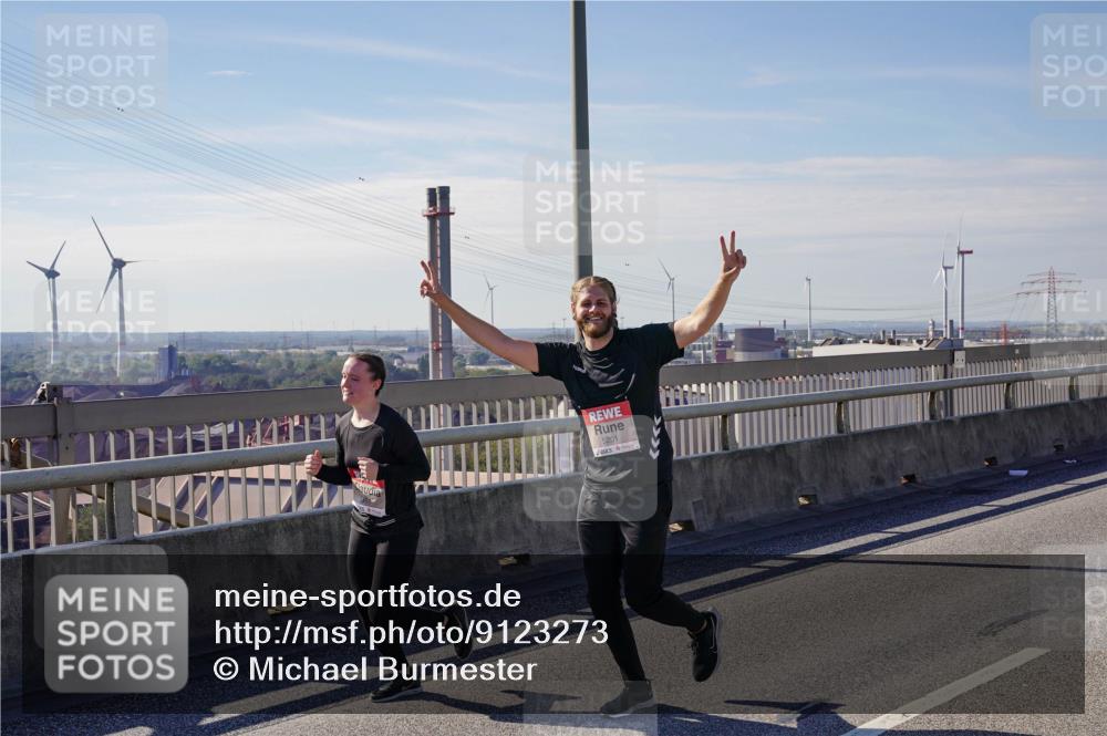03.10.2025 - Köhlbrandbrückenlauf Michael Burmester http://msf.ph/oto/9123273 03.10.2025 13:05:47 Position 2 5201 meine-sportfotos.de