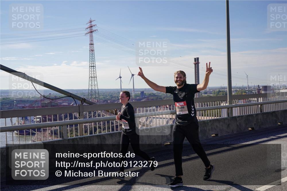 03.10.2025 - Köhlbrandbrückenlauf Michael Burmester http://msf.ph/oto/9123279 03.10.2025 13:05:47 Position 2 5201 meine-sportfotos.de