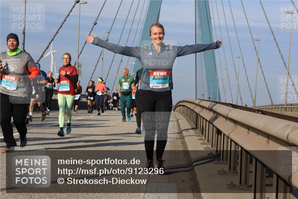 03.10.2025 - Köhlbrandbrückenlauf Strokosch-Dieckow http://msf.ph/oto/9123296 03.10.2025 10:01:34 Position 2 2365, 2443 meine-sportfotos.de