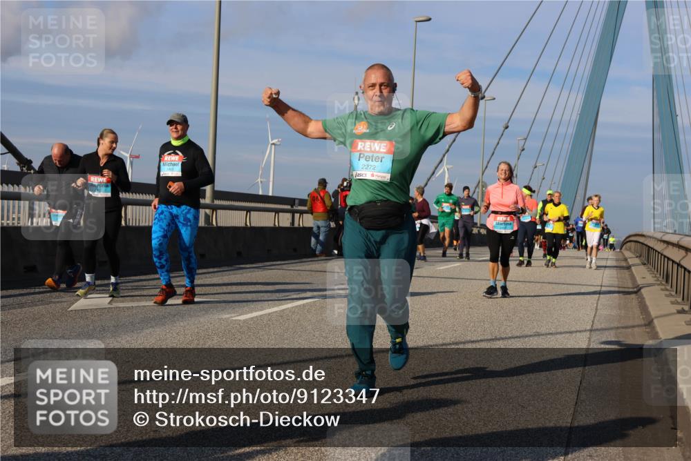 03.10.2025 - Köhlbrandbrückenlauf Strokosch-Dieckow http://msf.ph/oto/9123347 03.10.2025 10:01:42 Position 2 2463, 2272 meine-sportfotos.de