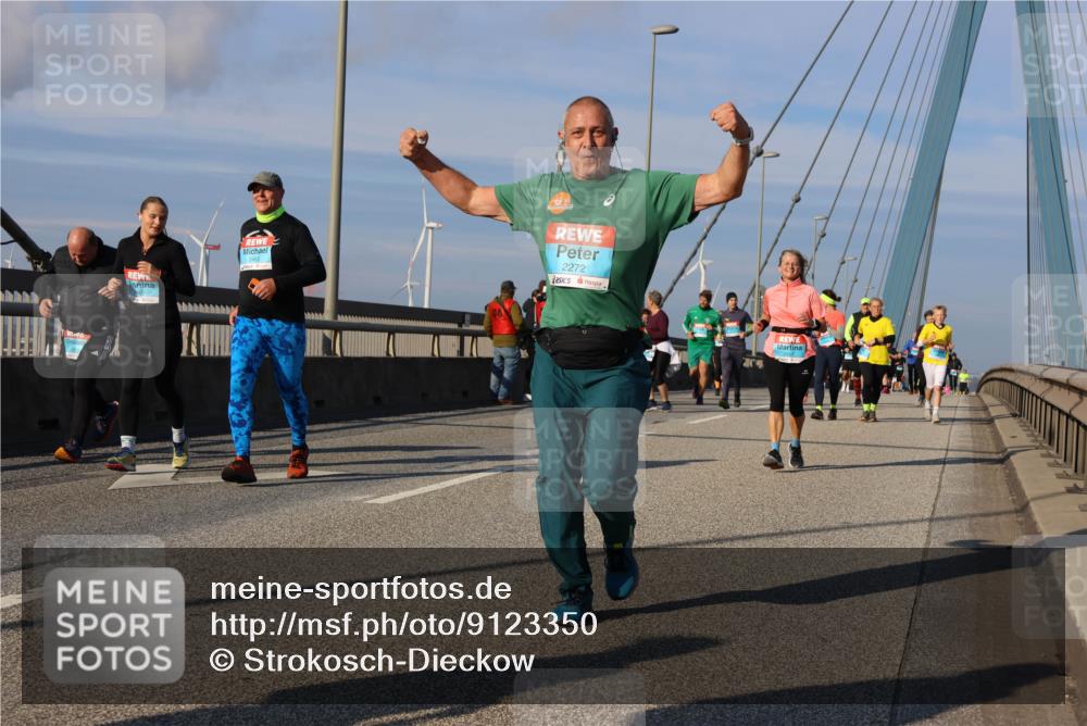 03.10.2025 - Köhlbrandbrückenlauf Strokosch-Dieckow http://msf.ph/oto/9123350 03.10.2025 10:01:42 Position 2 2463, 2272 meine-sportfotos.de